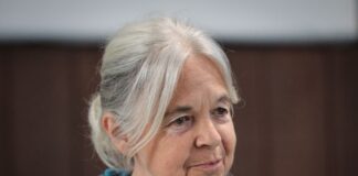 Nach einer mehrwöchigen Pause ist der Gerichtsprozess gegen die frühere RAF-Terroristin Daniela Klette im niedersächsischen Verden fortgesetzt worden. 