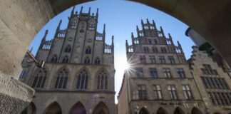 Das historische Rathaus in Münster. (Archivbild)