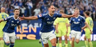 Starke Schalker bejubeln einen perfekten Saisonstart.