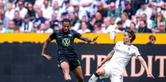 Ko Itakura (r) spielt in der kommenden Saison nicht mehr für Borussia Mönchengladbach.