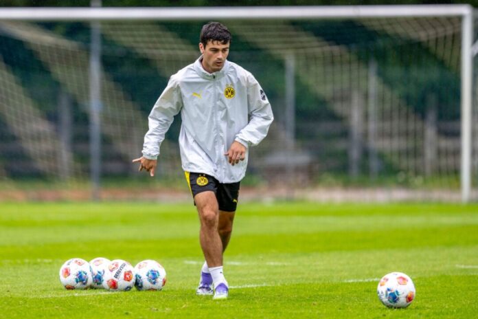 Giovanni Reyna Von einer Borussia zur anderen: Giovanni Reyna steht vor einem Wechsel nach Mönchengladbach.