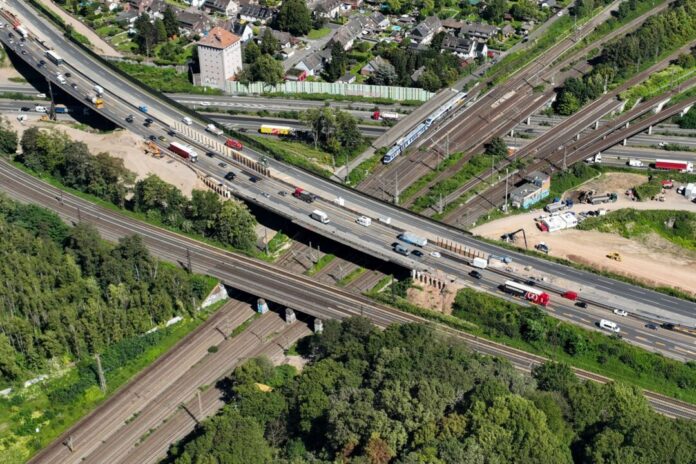 Erneut Sperrung am «Spaghetti-Knoten» - dem Autobahnkreuz Kaiserberg. (Archivfoto)