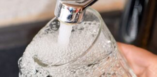 In Teilen Detmolds gilt seit dem Abend ein Abkochgebot von Trinkwasser. (Symbolbild)