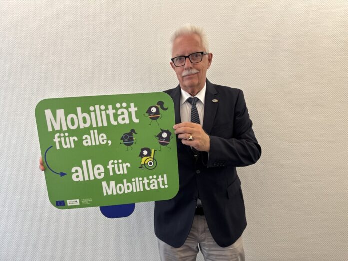 Landrat Thomas Hendele wirbt für die Aktion. Foto: Kreis Mettmann