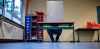 Digitale Wahlhilfen wie der «lokal-o-mat» oder das Kommunalwahl-Navi sollen den Wählern Orientierung für die Kommunalwahlen in NRW bieten. (Symbolbild)