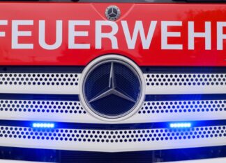 Bei einer Explosion in einem Bochumer Dachgeschoss ist ein Mensch schwer verletzt worden. (Symbolbild)