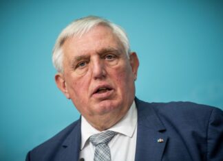 Der Minister ist gegen eine Verschiebung des Renteneintrittsalters auf 70 Jahre. (Archivbild) 