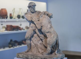 Die Römer rotteten die damals noch in Griechenland verbreiteten Löwen aus und dezimierten auch die Bestände in Nordafrika.