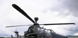 Bei den Übungen werden Kampfhubschrauber nachts im Tiefflug unterwegs sein. (Archivbild)