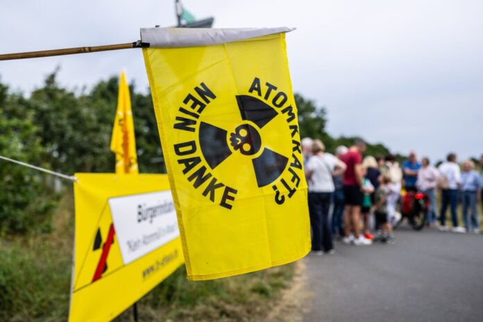 In Ahaus versammelten sich laut Polizei 60 bis 80 Protestierende.