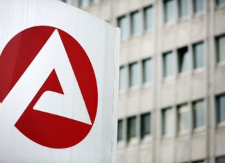 In NRW waren im August rund 804.000 Menschen arbeitslos gemeldet - so viele wie seit April 2010 nicht mehr. (Archivbild)