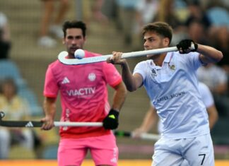Kunst und Kampf im Hockey-Park.