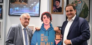 Die NRW-Minister Reul (links) und Liminski hoffen auf eine große Reichweite des Anti-Islamismus-Games «Wer ist Bilal?»