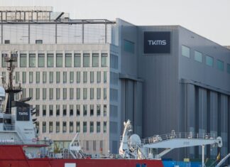 TKMS wird eigenständig und geht an die Börse. hyssenkrupp behält allerdings mit 51 Prozent die Mehrheit an Deutschlands größtem Marineschiffbauer.