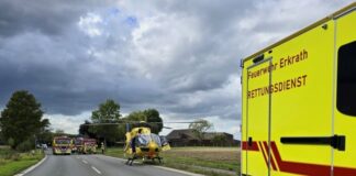 Der Hubschrauber im Einsatz in Ratingen. Foto: FW Ratingen