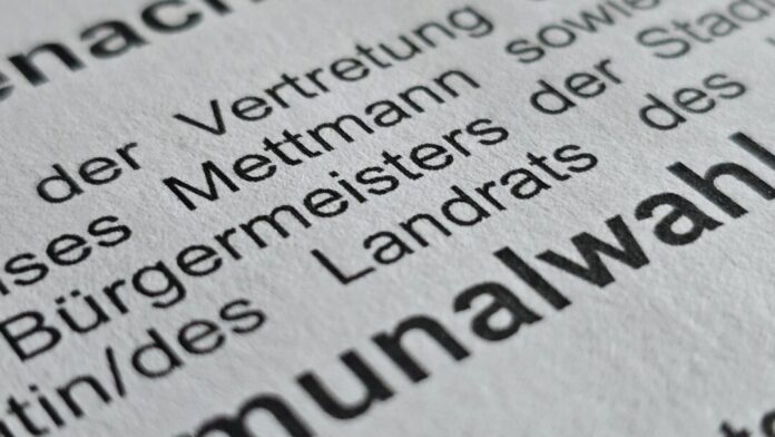 Wählerinnen und Wähler besetzen mit ihren Stimmen bei der Kommunalwahl 2025 das Landratsamt und den Kreistag. Foto: Volkmann