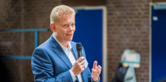 Guido Kerkhoff, Moderator des Initiativkreises Ruhr und CEO des Unternehmens Klöckner & Co ruft auf zum Urnengang. Foto: Markus Feger