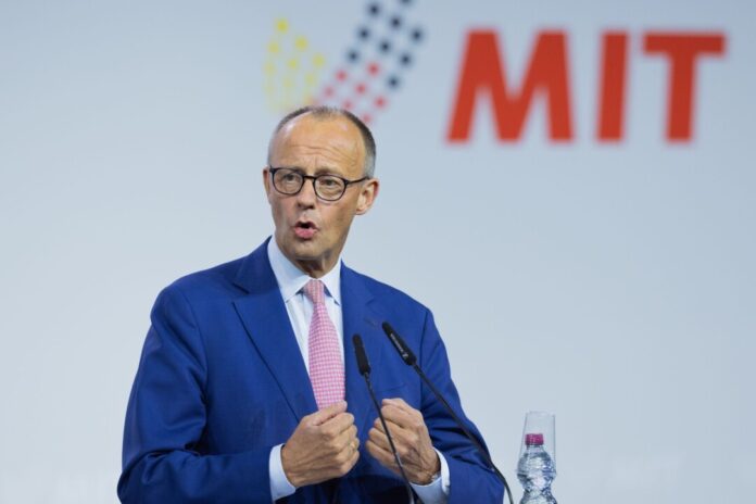 Bundeskanzler Friedrich Merz (CDU) kritisiert die EU-Kommission.