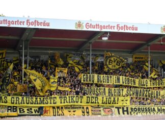 Die BVB-Fans protestieren gegen die neuen Auswärtstrikots.