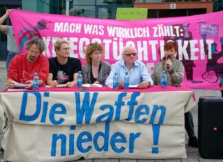 Die Demo-Veranstalter fordern eine vollständige Aufarbeitung des Polizei-Einsatzes.