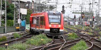 Der Mangel an Lokführern hat lange für spürbare Einschränkungen im Schienenverkehr gesorgt - jetzt soll vieles besser werden. (Archivbild)