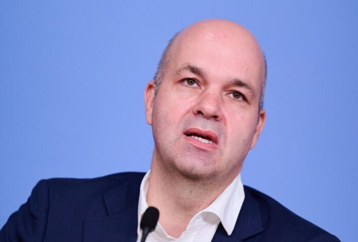 DIW-Chef Fratzscher sieht in den Zugewinnen der AfD eine Gefahr für den Wirtschaftsstandort. (Archivbild)
