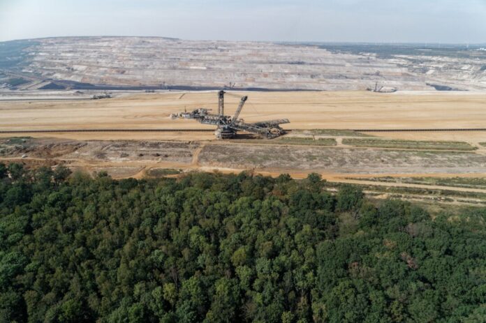 Kohlebagger im Tagebau Hambach besetzt. (Archivbild)