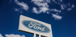 Blauer Himmel bei Sonnenschein - hat Ford nun eine bessere Zukunft?