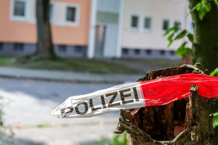 Der blutigen Eskalation soll ein länger schwelender Konflikt innerhalb einer Familie vorausgegangen sein.