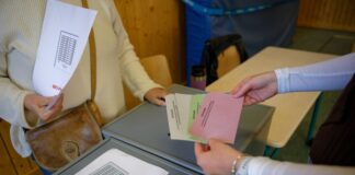 Dutzende Kommunen in Nordrhein-Westfalen haben bei der Darstellung der Kommunalwahlergebnisse im Internet am Abend zeitweise mit Problemen gekämpft.