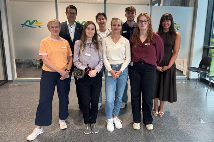 Zu Beginn der Woche wurden die Studierenden von Kreisdirektor Philipp Gilbert und Gesundheitsamtsleiterin Dr. Ruzica Susenburger begrüßt. Foto: Kreis Mettmann