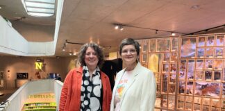 Colleen M. Schmitz übernimmt Ausstellungs- und Kommunikationsleitung - sehr zur Freude von Museumsdirektorin Bärbel Auffermann. Foto: Museum