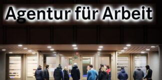 Nach dem Anstieg im August erholte sich der Arbeitsmarkt in NRW zuletzt wieder.