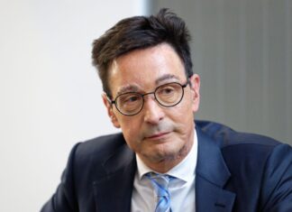 Bernhard Günther wurde Opfer eines Säure-Anschlags. (Archivbild)