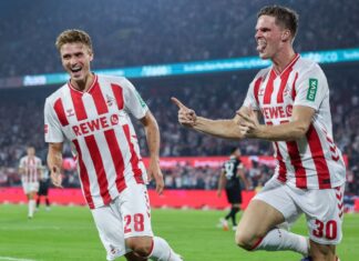 Kölns Marius Bülter bejubelt sein Tor zum 2:0.