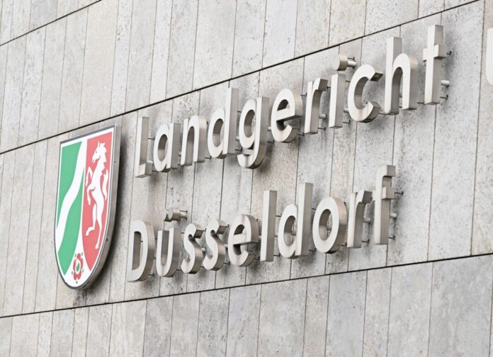 Für den Messerangriff auf einen 81-Jährigen ist ein Dortmunder zu fünf Jahren Haft und Psychiatrie verurteilt worden. (Archivbild)