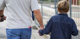 Die Polizei hatte nach der Meldung auf dem Schulgelände einen «größeren Einsatz» gestartet.