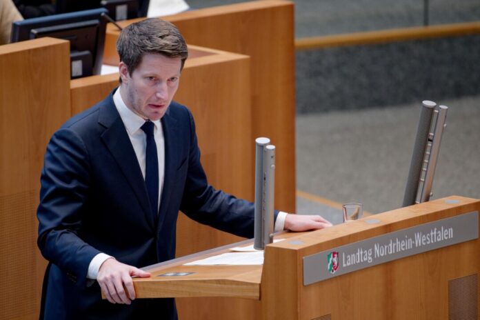 Vincentz freute sich am Wahlabend über das Ergebnis seiner Partei bei der Kommunalwahl.