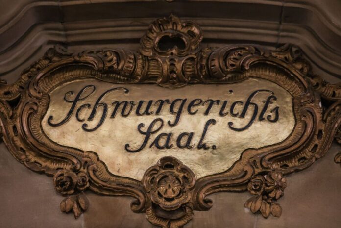 Schwurgerichtssaal Landgericht Mönchengladbach Ein Gutachter hatte bei dem Afghanen eine paranoide Schizophrenie diagnostiziert. (Archivbild)