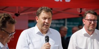 Bundesfinanzminister Lars Klingbeil (SPD) will im nordrhein-westfälischen Kommunalwahlkampf Klarheit schaffen, was die Städte und Gemeinden zu erwarten haben. (Archivbild)