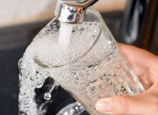 In Teilen Detmolds galt zwei Wochen lang ein Abkochgebot für Trinkwasser. (Symbolbild)