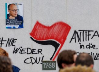 Anwalt hält auch zweite Durchsuchung für rechtswidrig. (Archivbild)