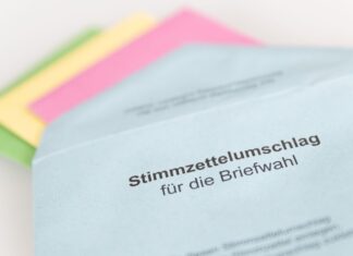 In einigen Städten ist der Anteil der Wahlberechtigten, die Briefwahlunterlagen angefordert haben, gestiegen. (Archivbild)