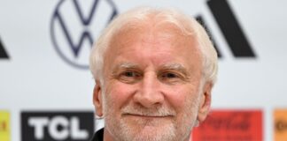 Sky zeigt einen Film über Rudi Völler. (Archivbild)