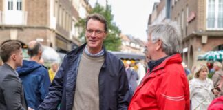 Hendrik Wüst appelliert an die Bürger in Nordrhein-Westfalen: Sie sollen wählen gehen.