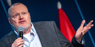 Seit einem Jahr wieder im Fernsehen: Stefan Raab. (Archivbild)
