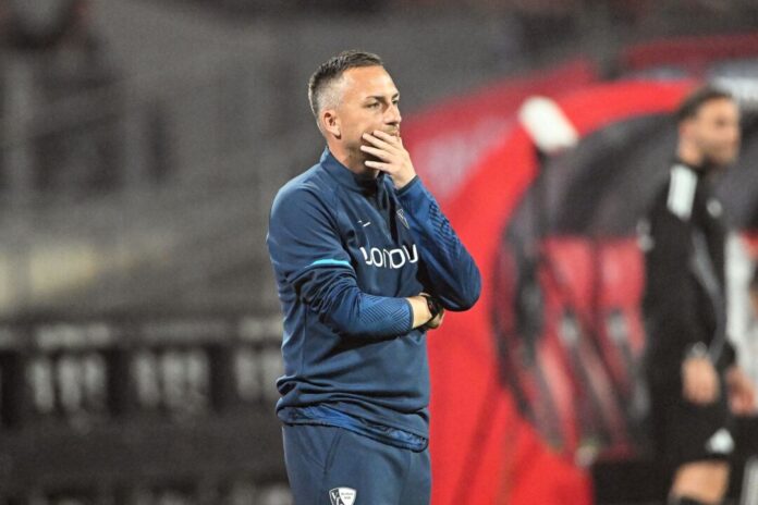 Nur noch zwei Spiele Bewährung für die Wende: Bochums David Siebers, Trainer auf Abruf.