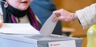 Ob in Siegen und Datteln nachgezählt werden muss, wird Thema in Wahlausschüssen. (Archivfoto)