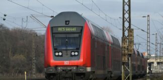 Die Züge zwischen Köln und Düsseldorf fahren wieder planmäßig. (Symbolbild)