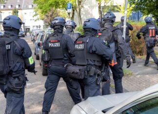 Der Großeinsatz in Essen zog sich am Freitag über Stunden bis zur Festnahme des Tatverdächtigen hin. (Archivbild)